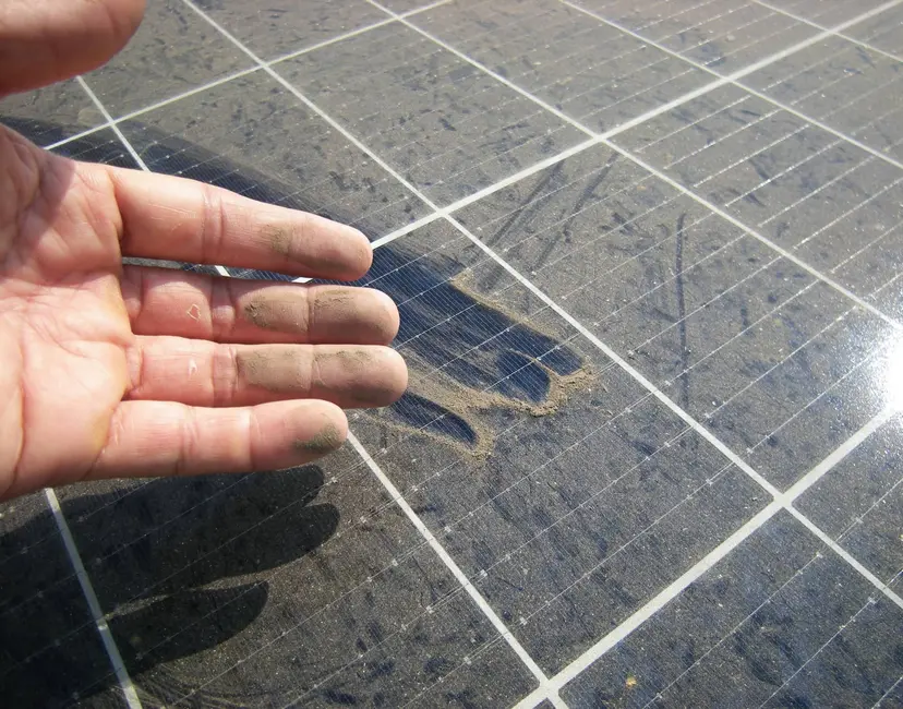 Mantenimiento y limpieza de sistemas solares fotovoltaicos